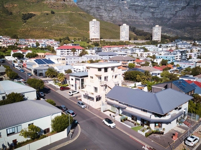 105m² Office To Let in Derry Street, Vredehoek