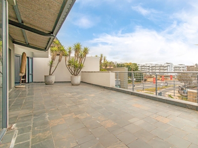 2 Bedroom Apartment / Flat For Sale in Melrose Arch