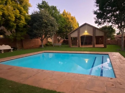 2 Bedroom apartment for sale in Boardwalk Villas, Pretoria