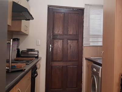 2 bedroom apartment to rent in Kingswood