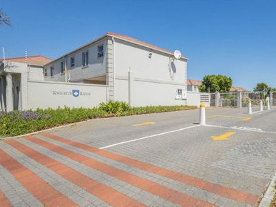 2 Bedroom duplex townhouse - sectional for sale in Royal Ascot, Milnerton