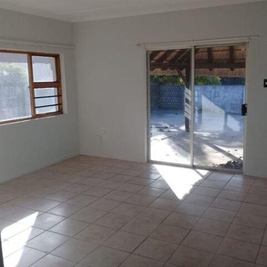 2 bedroom, East London Eastern Cape N/A