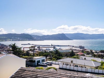 2 Bedroom house sold in Seaforth, Simons Town