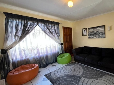 2 Bedroom townhouse - sectional to rent in Ormonde, Johannesburg