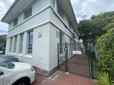 213m² Office To Let in Central Square, Pinelands