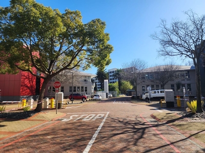 218m² Office To Let in Forrest House, Rondebosch