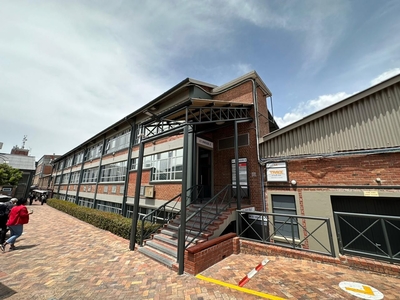 226m² Office To Let in Waverly Business Park, Observatory