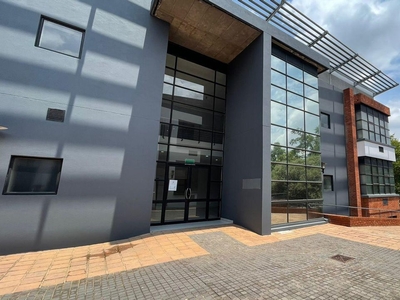 230m² Office To Let in Block B, Highveld
