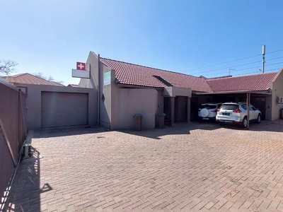 237m² Office To Let in Pretoria Jacques Street, Moreleta Park