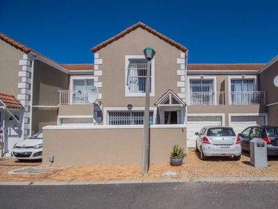 3 Bedroom duplex townhouse - freehold to rent in Somerset Ridge, Somerset West