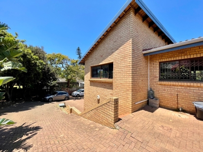 3 bedroom house for sale in Athlone Park