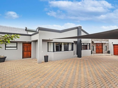 3 Bedroom house sold in Kenridge, Durbanville