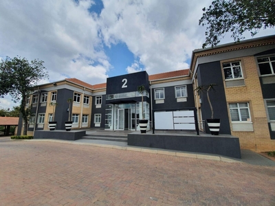 373m² Office To Let in Building 2, Fourways