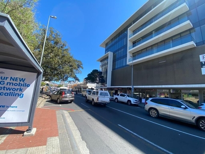 390m² Office To Let in The Equinox Building, Sea Point