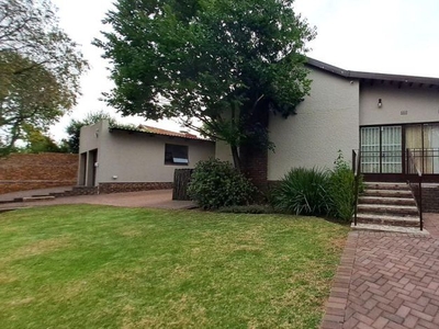 4 Bedroom house for sale in Birchleigh, Kempton Park