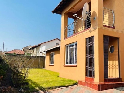 4 Bedroom house for sale in Ormonde, Johannesburg