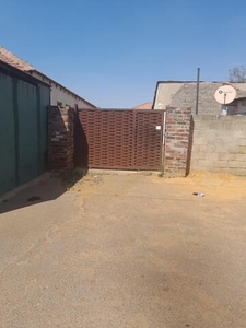 4 bedroom, Krugersdorp Gauteng N/A