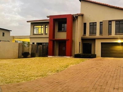 5 Bedroom house for sale in Tijger Vallei, Pretoria