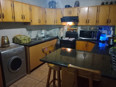 Apartment For Sale in Dalview