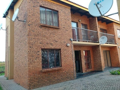 Apartment For Sale In Dawn Park, Boksburg