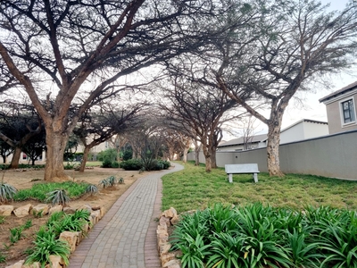 Apartment For Sale in Leeuwenhof Estate