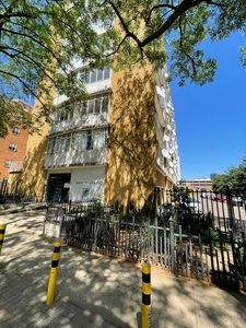 Apartment For Sale in Sunnyside