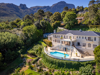 House For Sale in Constantia