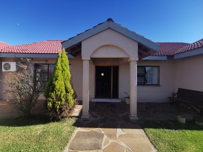 House For Sale in Galeshewe