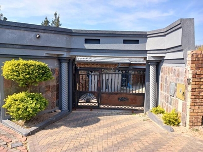 House For Sale In Kingsview Ext 3, White River