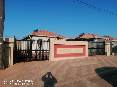 House For Sale in Mamelodi