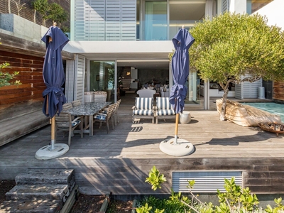 Townhouse For Sale in Camps Bay