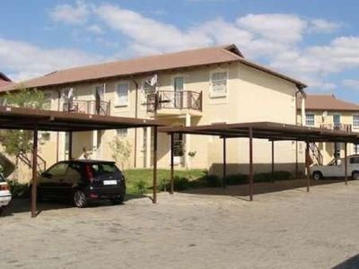 2 Bedroom apartment to rent in Moffat View, Johannesburg