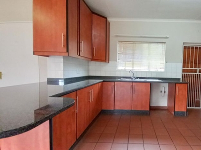 3 Bedroom townhouse - sectional for sale in Middelburg South