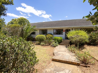 4 Bedroom House for sale in Stellenberg