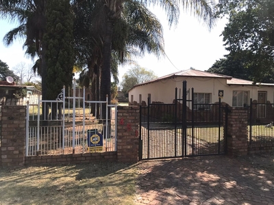 2,555m² Vacant Land For Sale in Pretoria North