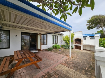 3 Bedroom Townhouse for sale in Paradise Beach | ALLSAproperty.co.za