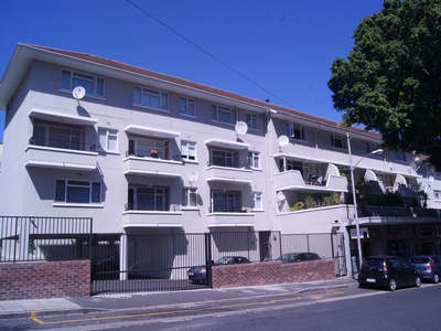 1 Bedroom Apartment To Let in Sea Point