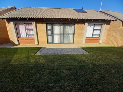 3 Bedroom Townhouse To Let in Douglas Valley