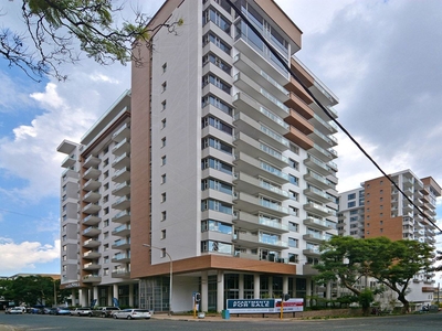 Apartment For Sale in Rosebank
