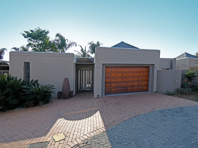 Cluster For Sale in Bedfordview