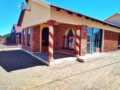 3 Bedroom House For Sale in Blomanda