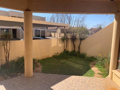1 Bedroom Apartment for sale in Pellissier | ALLSAproperty.co.za