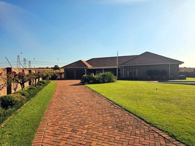 29 Bedroom farmhouse in Olifantsfontein For Sale