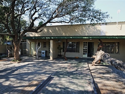 683 m² Commercial space in Hoedspruit