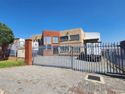 700 m² Industrial space in North Riding