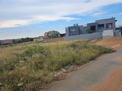 720 m² Land available in Serala View
