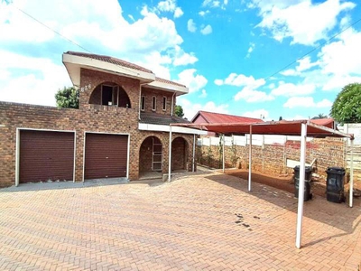Standard Bank EasySell 4 Bedroom House for Sale in Claremont