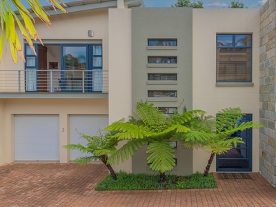 Townhouse For Sale in BEDFORDVIEW