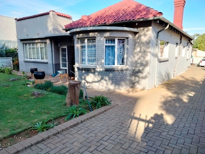 3 Bedroom Freehold For Sale in Hilton