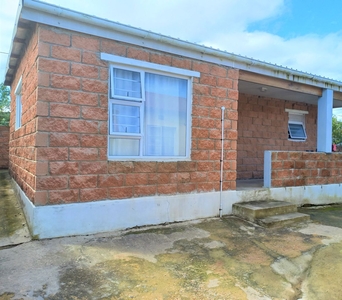 4 Bedroom Freehold For Sale in Pacaltsdorp
